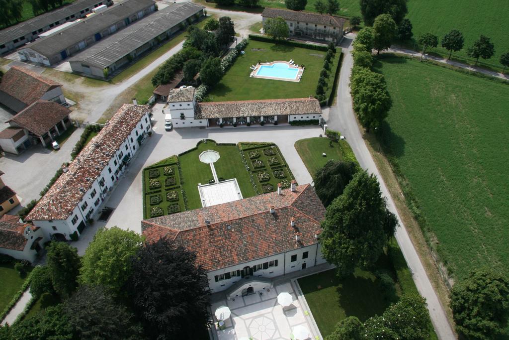 Gasthaus Borgo Dei Conti Della Torre Morsano al Tagliamento Exterior foto